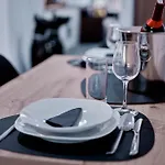 Apartman Sztuk Pieknych 14 & Prywatny Parking Piła