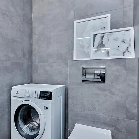 شقة Sztuk Pieknych 14